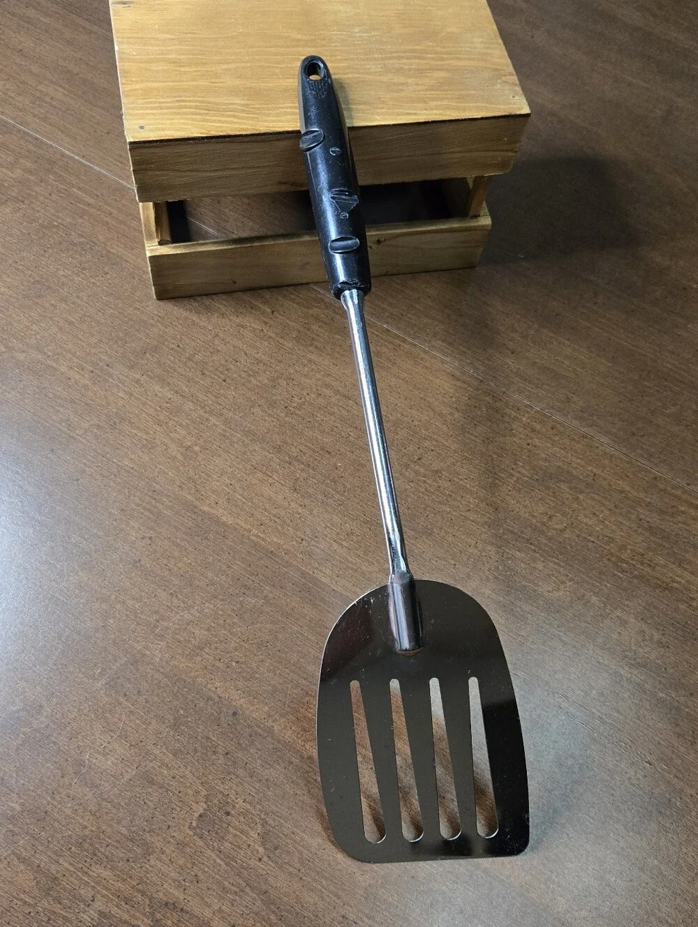 Vintage Ekco Long Angled Spatula Turner USA Black Handle Corncob Pattern